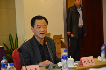 研究会会长应松年教授和最高人民法院行政庭原庭长赵大光分别致开幕辞